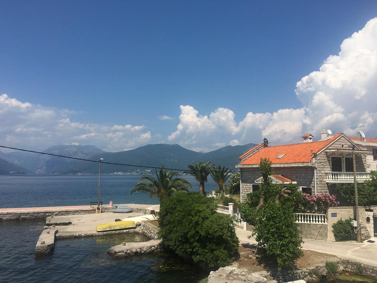 Studio Apartments Krasici Tivat Exteriér fotografie
